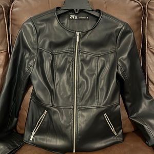 Zara black jacket very good condition